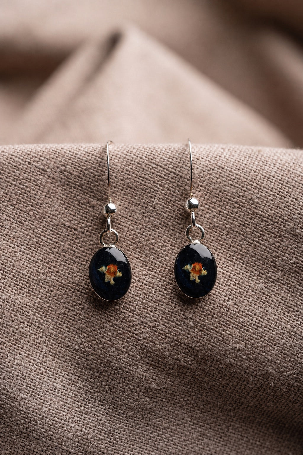 Violet Oval Earrings Silver