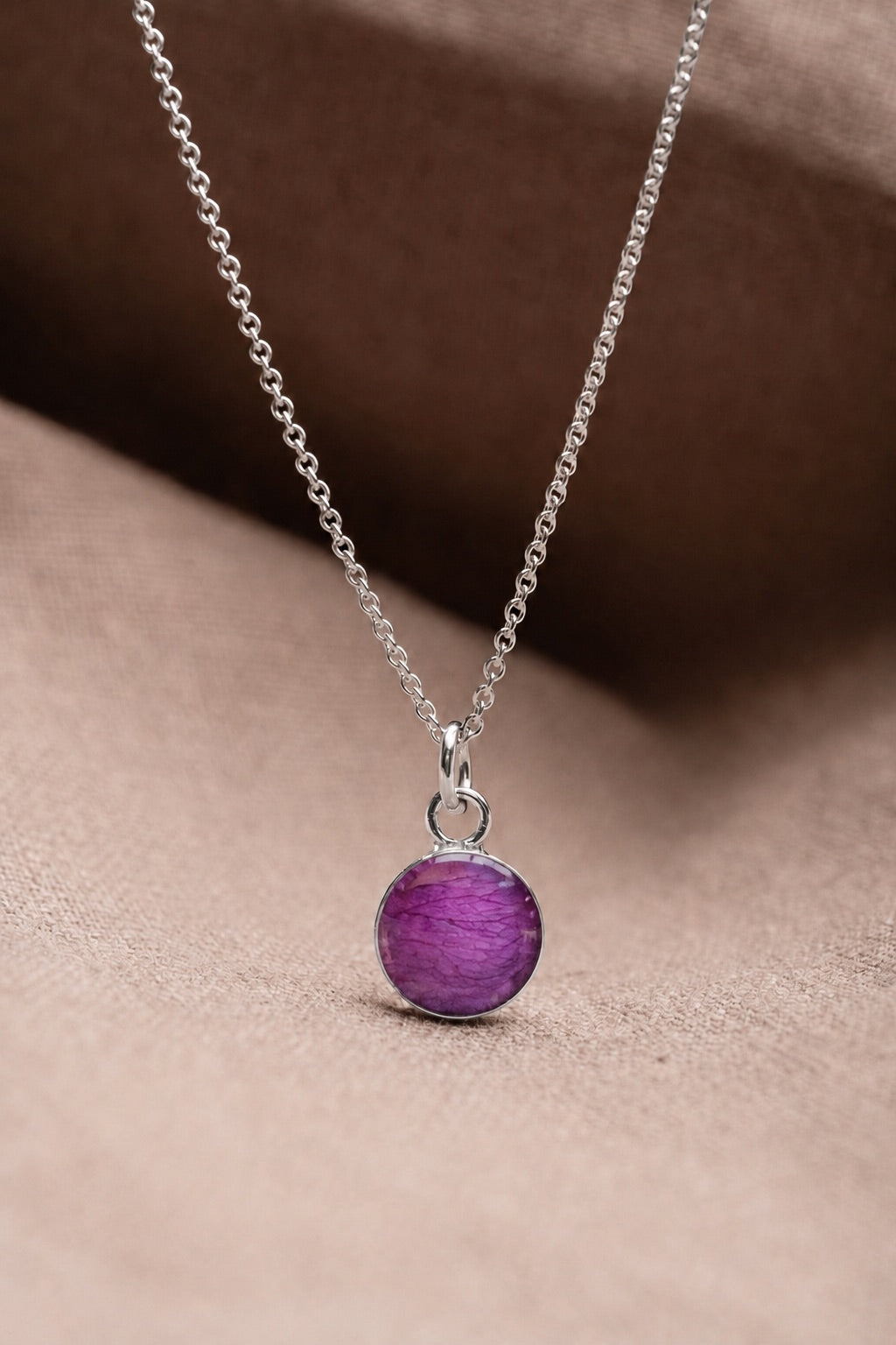 Wild Rose Round Necklace Silver