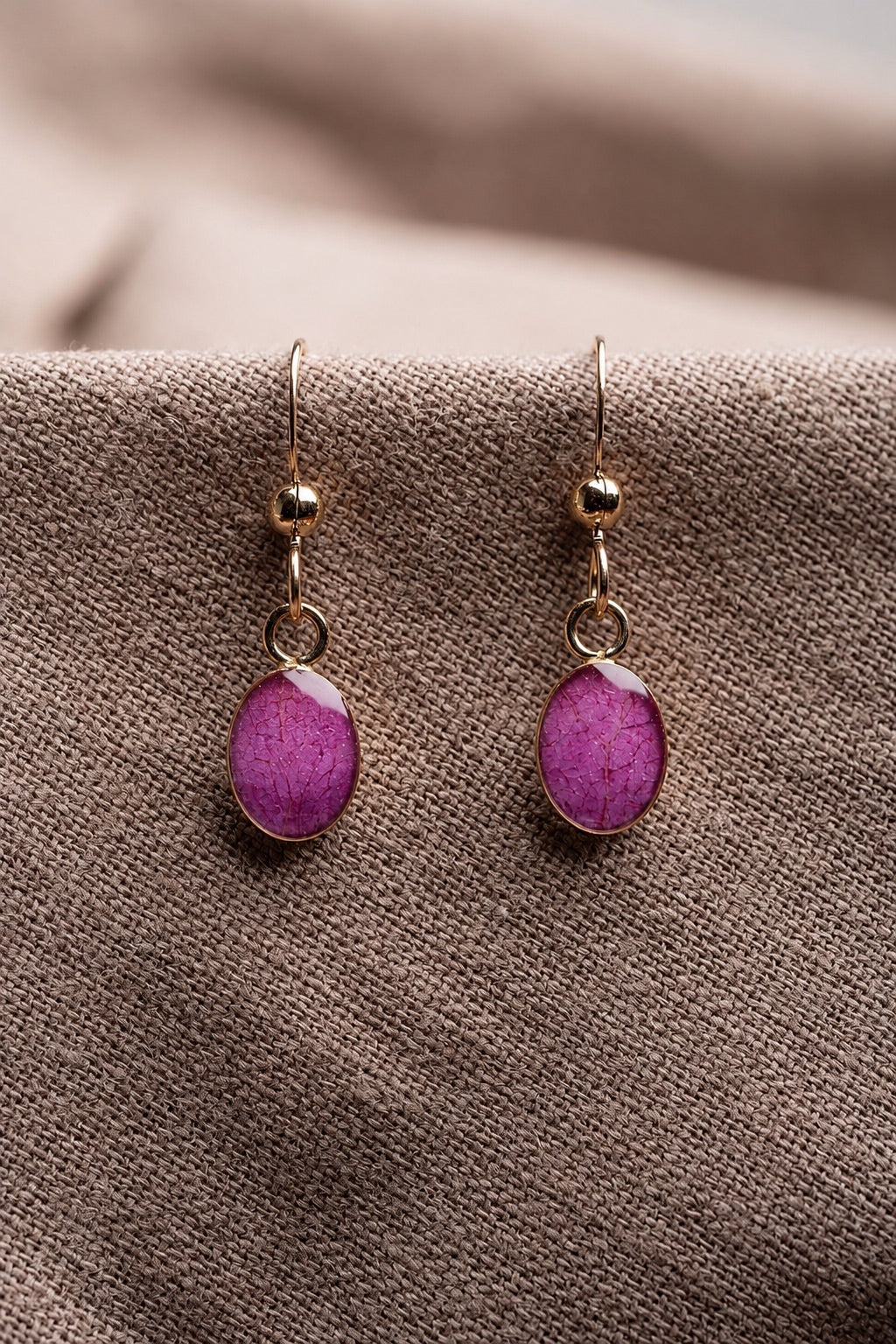 Wild Rose Oval Earrings Gold